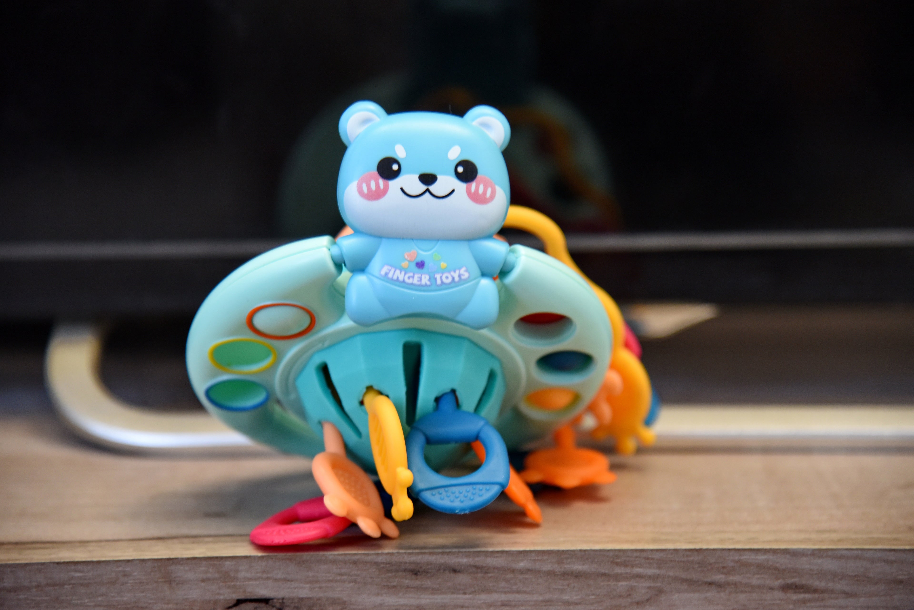 🐻 Montessori 2u1 glodalica i zvečka – interaktivna igračka za bebe